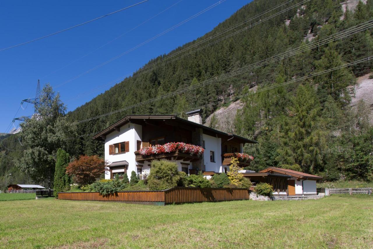 Landhaus Zauser Санкт Антон ам Арлберг Екстериор снимка